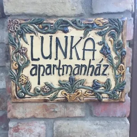 Lunka Apartmanház *